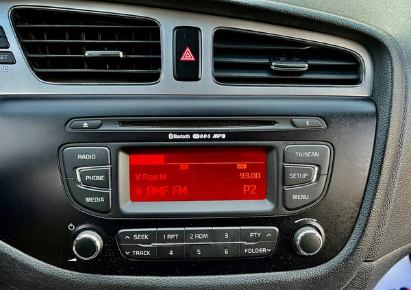 Kia Ceed cena 25900 przebieg: 216281, rok produkcji 2013 z Recz małe 704